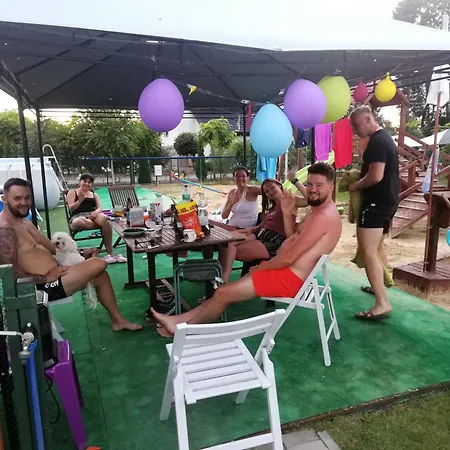 Ranczo U Piotra アパート *